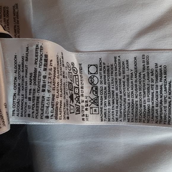 Levi's ladies size 6 black straight leg jeans - Picture 4 of 4